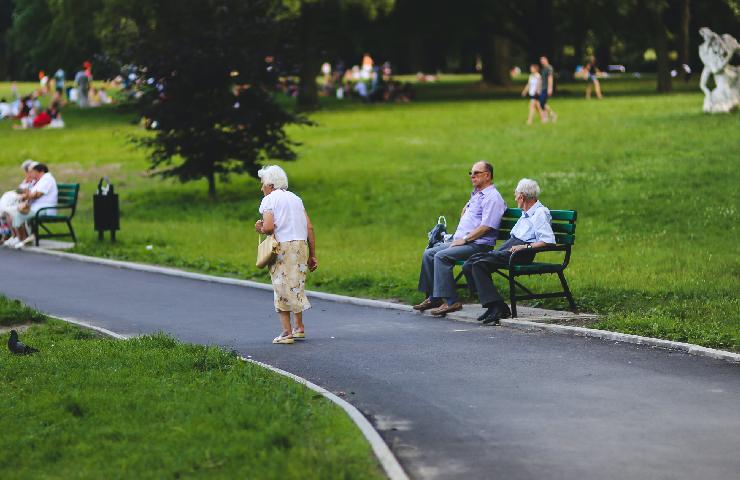 Signori al parco pensionati