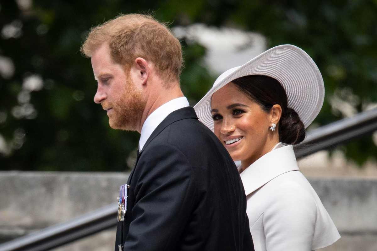 Harry e Meghan esclusi