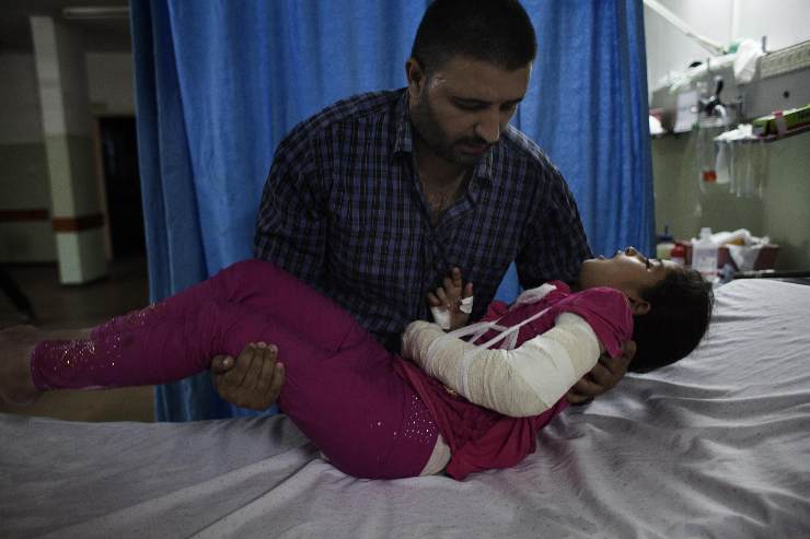 bambini feriti a Gaza