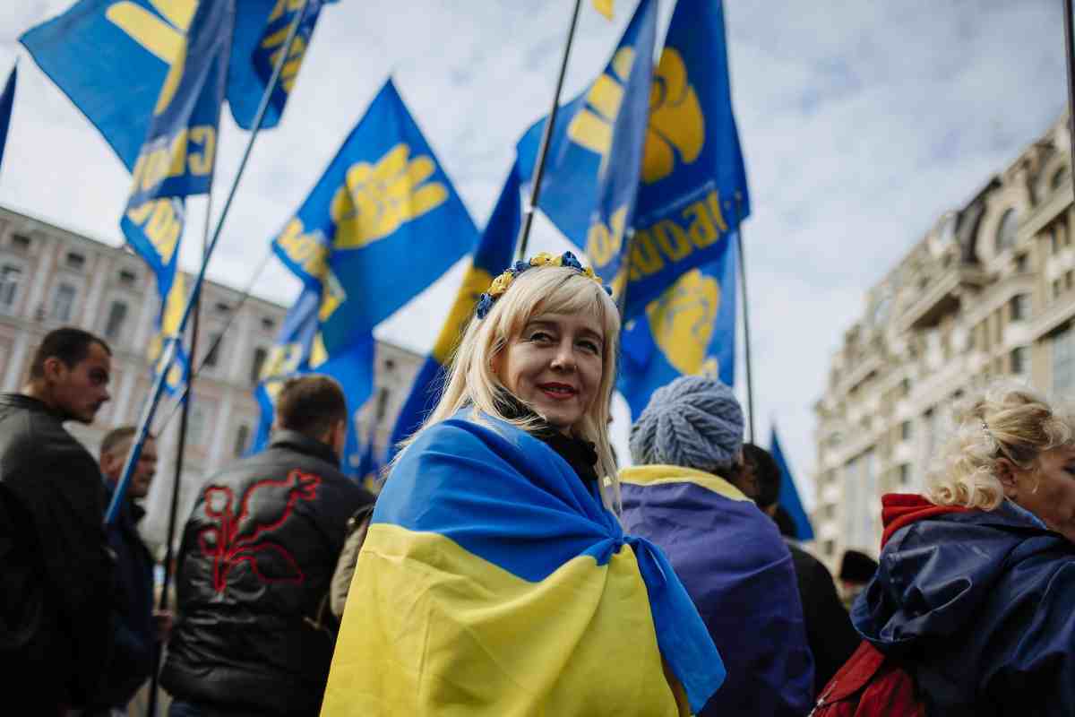 Kiev ora cerca donne