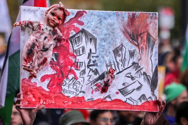 bombardamenti e proteste
