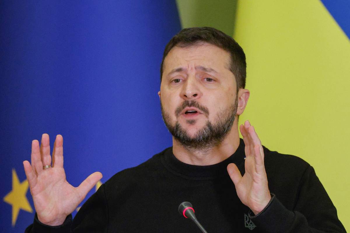 Zelensky, niente elezioni in Ucraina