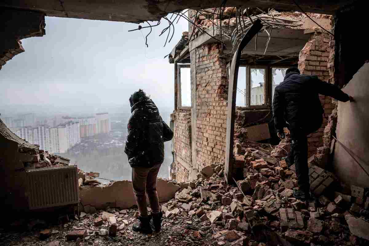 Ucraina, ora devono morire le donne