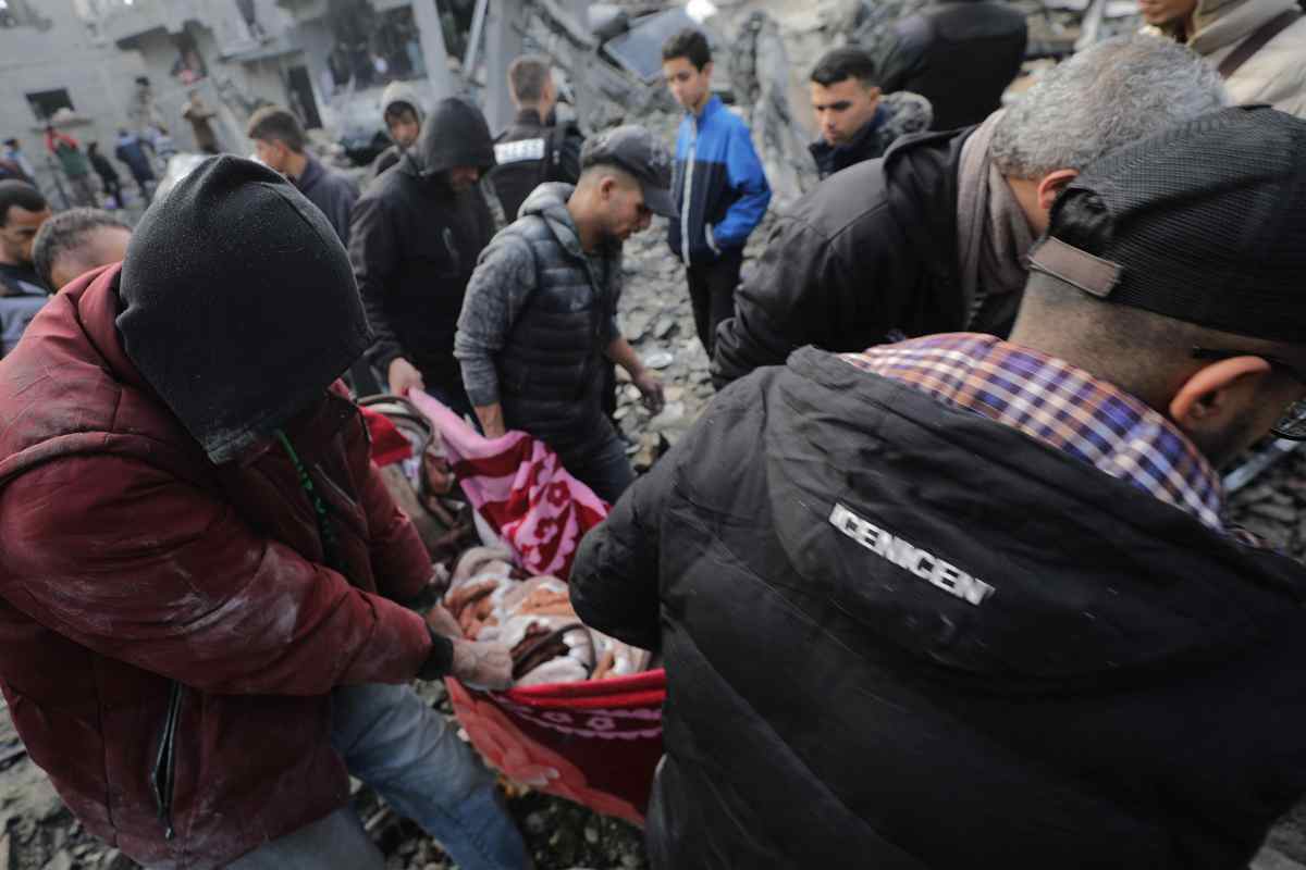 Gaza bombardata a Natale