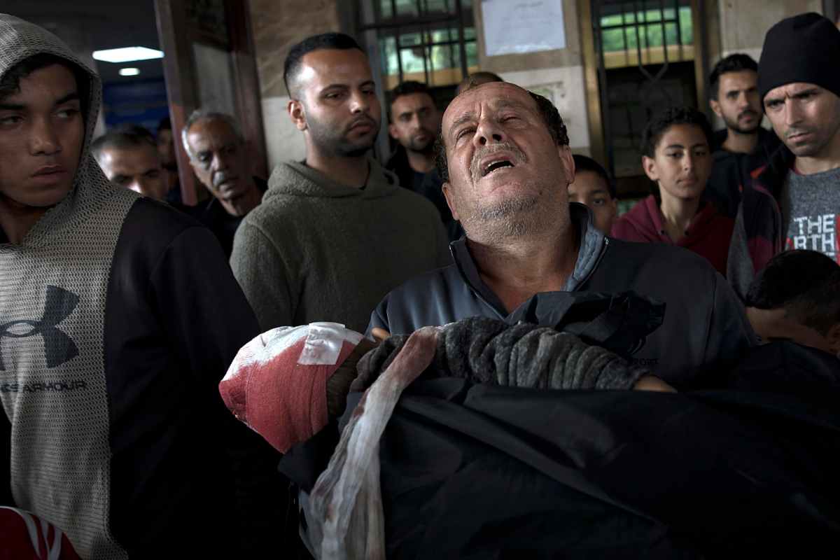 Continua il massacro a Gaza