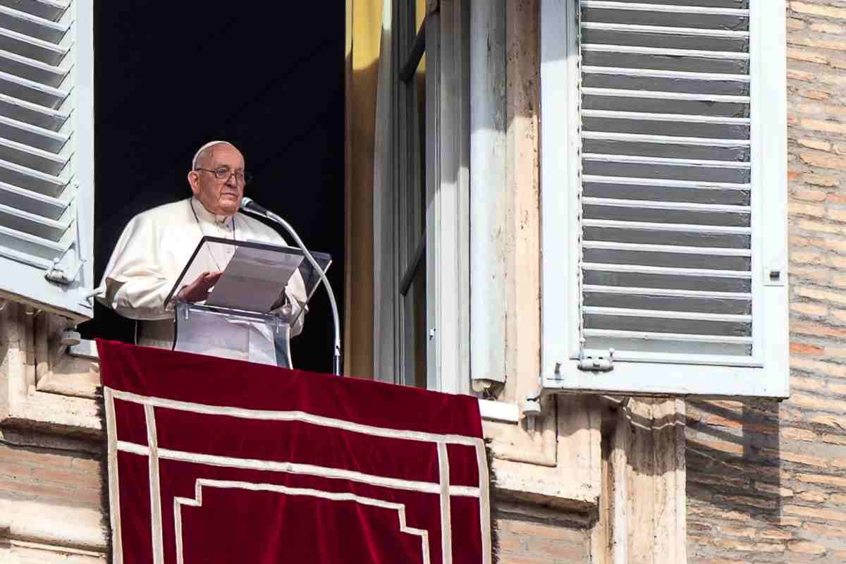 In pochi sopportano ancora Francesco