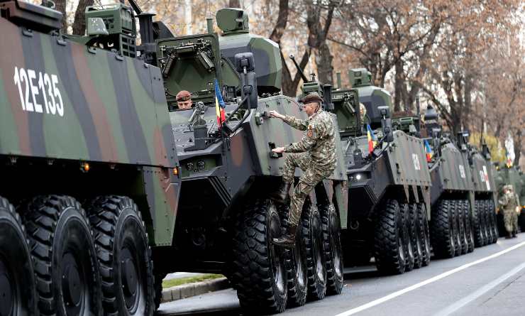 Ora la Nato schiera i soldati 